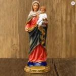 statue de la vierge marie et le rosaire